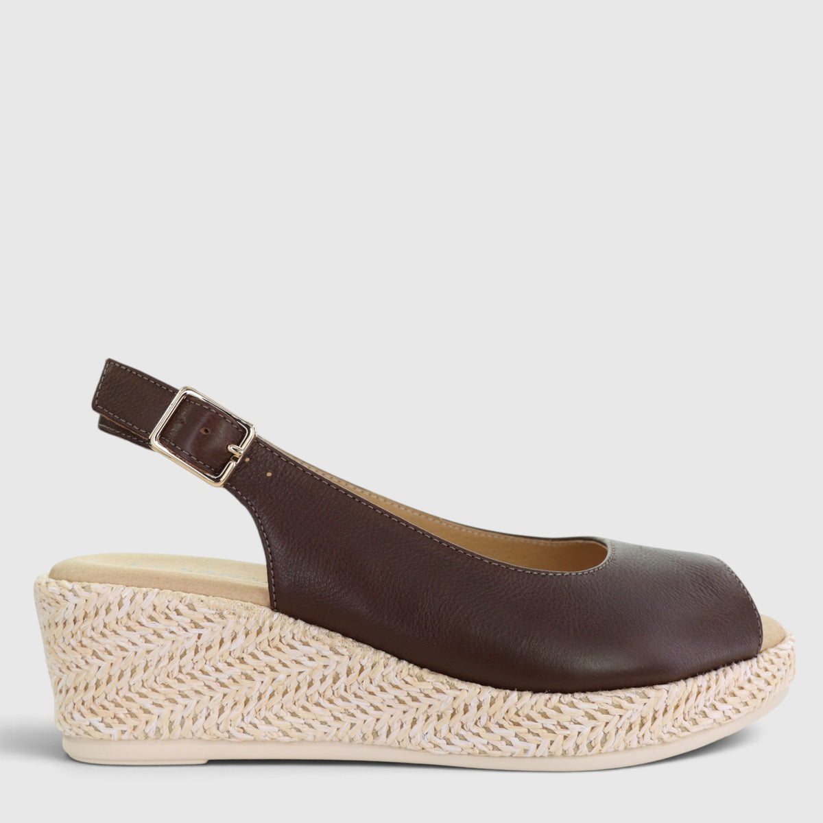 Le Sansa Petunia Chocolate sandals featuring a stylish design with brown leather straps and open-toe style.