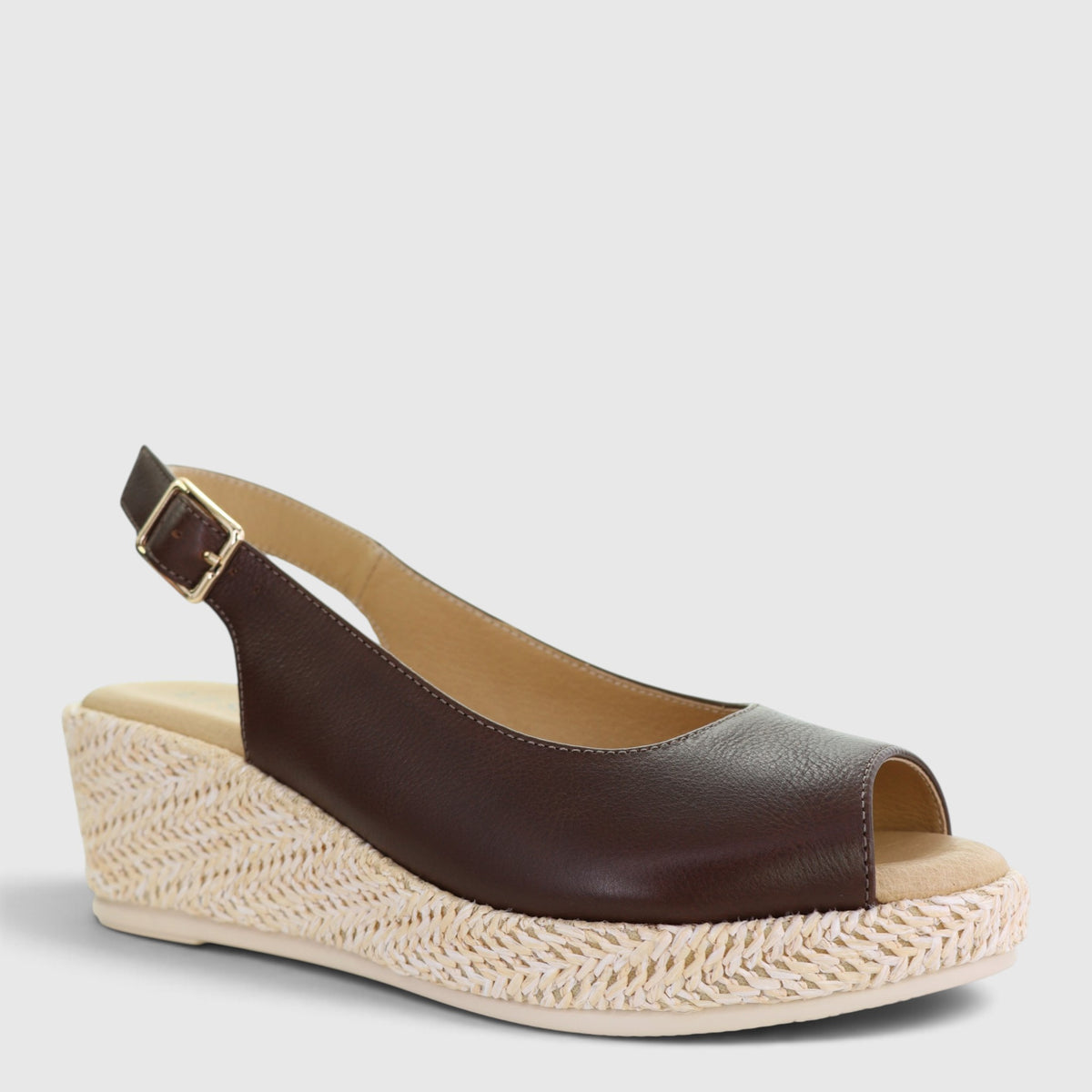 Le Sansa Petunia Chocolate sandals featuring a stylish design with brown leather straps and a comfortable sole.