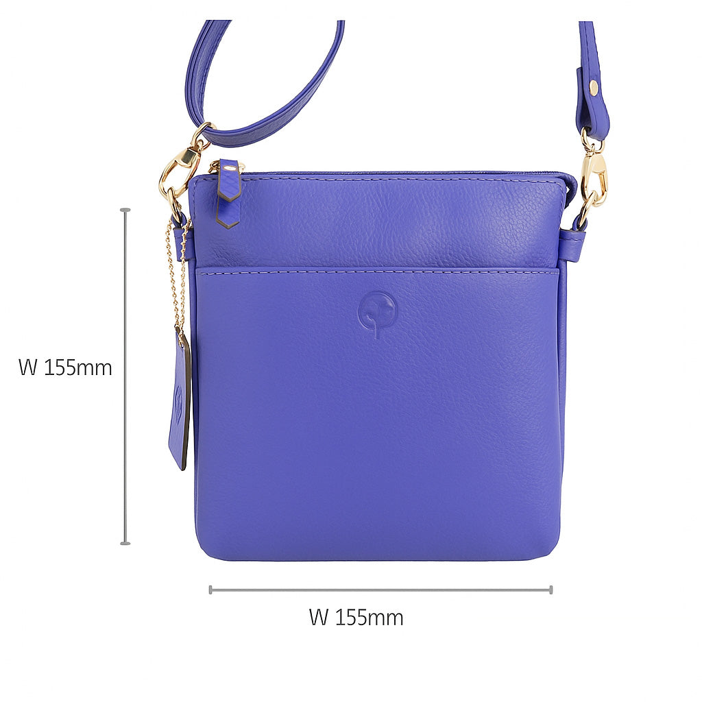 Second Nature Second Nature ST64 IRIS handbag with structured design and stylish leather finish, showcasing its elegant look.