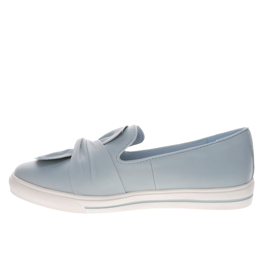 Le Sansa Izzy Blue Mist casual shoes featuring a soft blue color and stylish design, perfect for everyday wear.