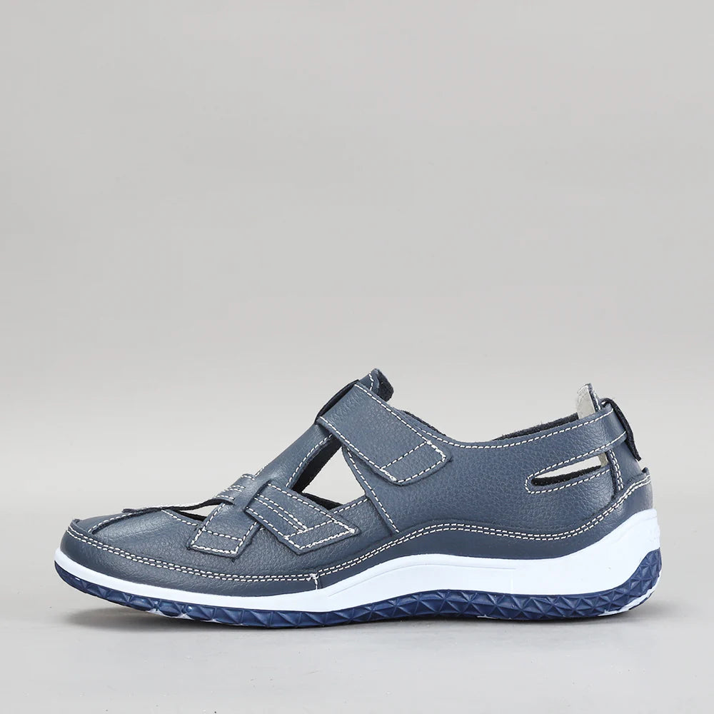 CC RESORTS JACKIE NAVY Women Flats - Zeke Collection NZ