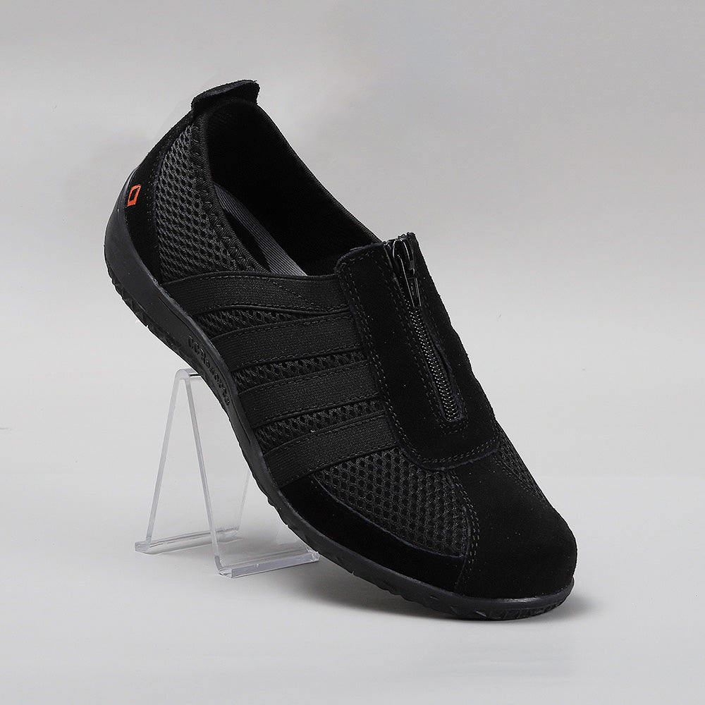 Black casual shoes from CC Resorts Jada collection, featuring a stylish, comfortable design for everyday wear.