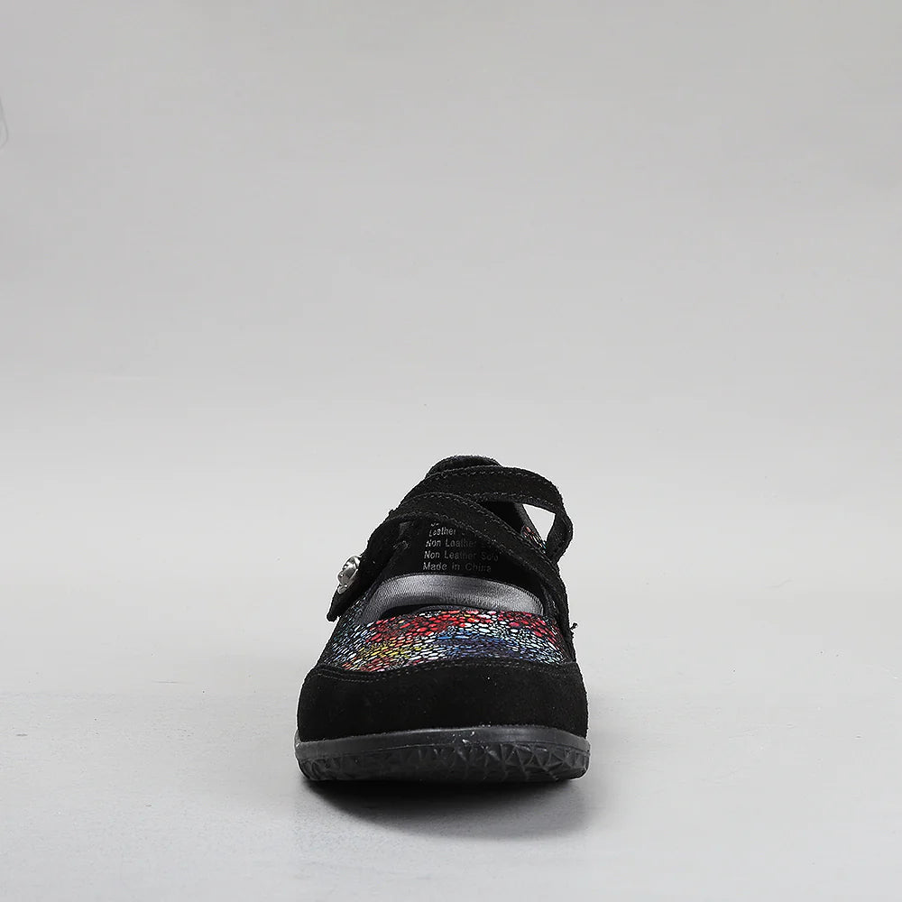 CC Resorts Jasmyne black floral flats with pointed toes and bow accents, perfect for casual or dressy summer wear.