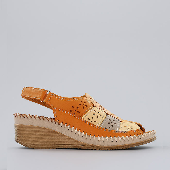 Le Sansa Kirra Tan Multi sandals featuring strappy design and stylish multi-strap detailing, perfect for casual summer wear.
