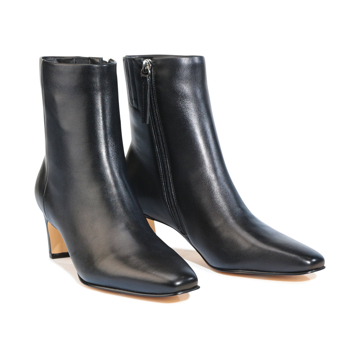Eos Kitan Black boots with sleek black leather upper and stylish design, featuring a rounded toe and ankle-height silhouette.