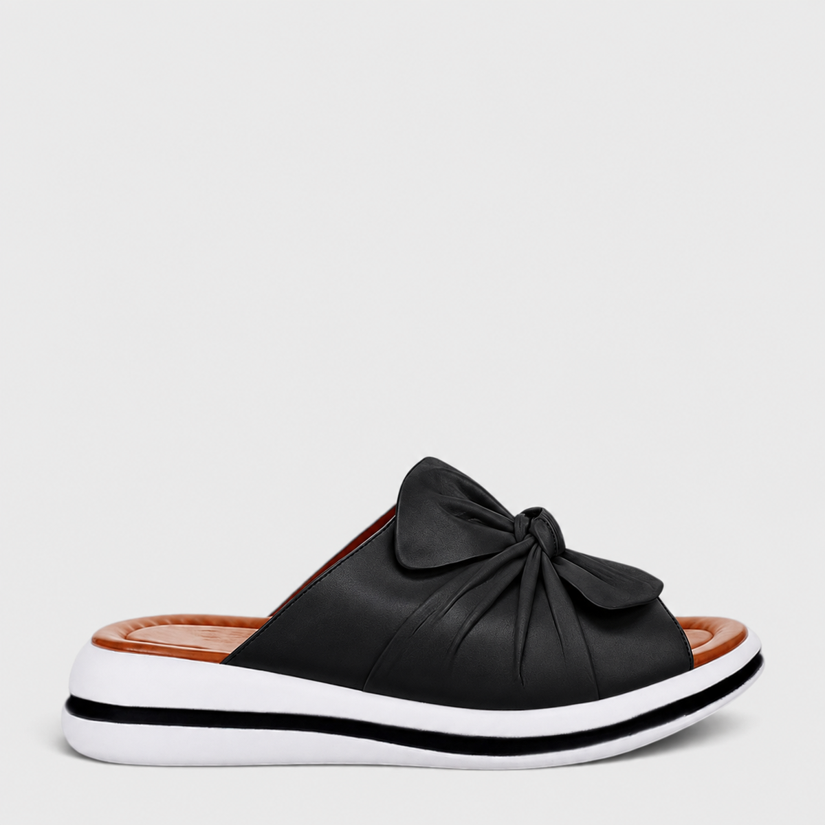Black Le Sansa flats named Sansa Salsa, featuring a sleek design and comfortable fit, perfect for casual and dressy occasions.