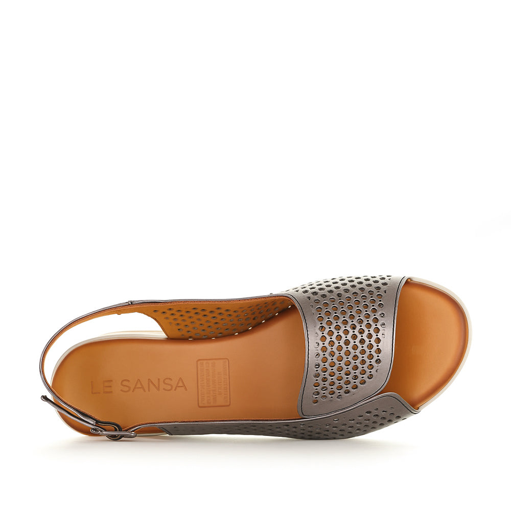 Le Sansa Terina pewter sandals with open toe design, stylish straps, and comfortable flat sole.
