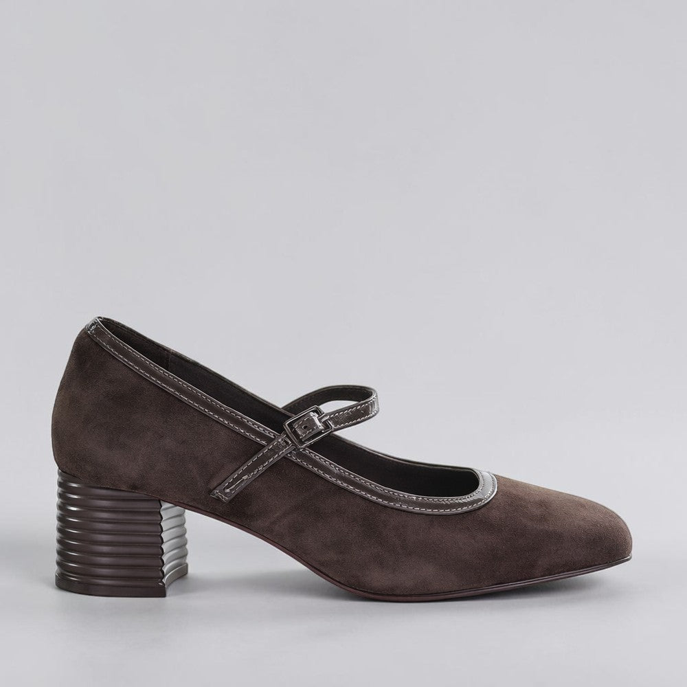 Le Sansa Zafira chocolate heels with elegant design and glossy finish, stylish footwear for women.