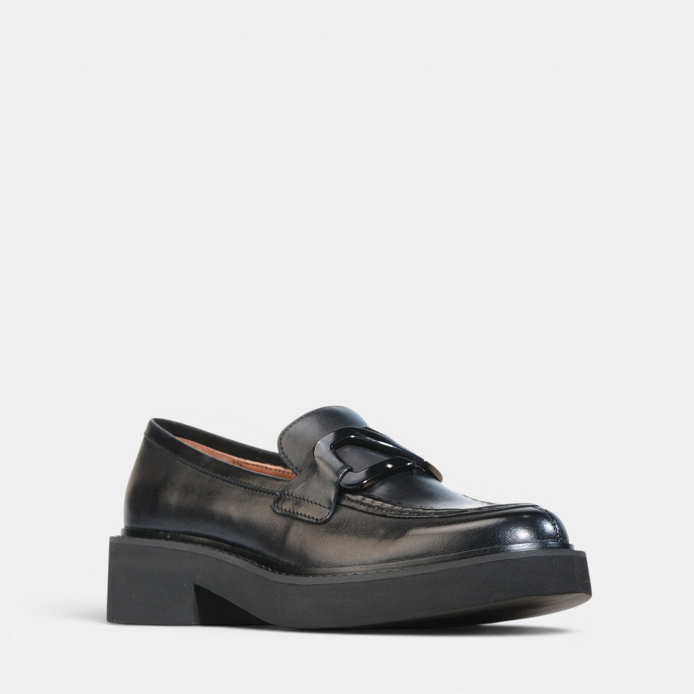 Black EOS Leia loafers featuring sleek leather design and classic slip-on style, ideal for casual or formal wear.