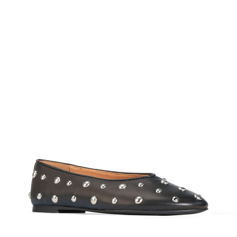 EOS Lune black stud loafers, stylish leather footwear with metallic stud accents, designed for casual or semi-formal wear.