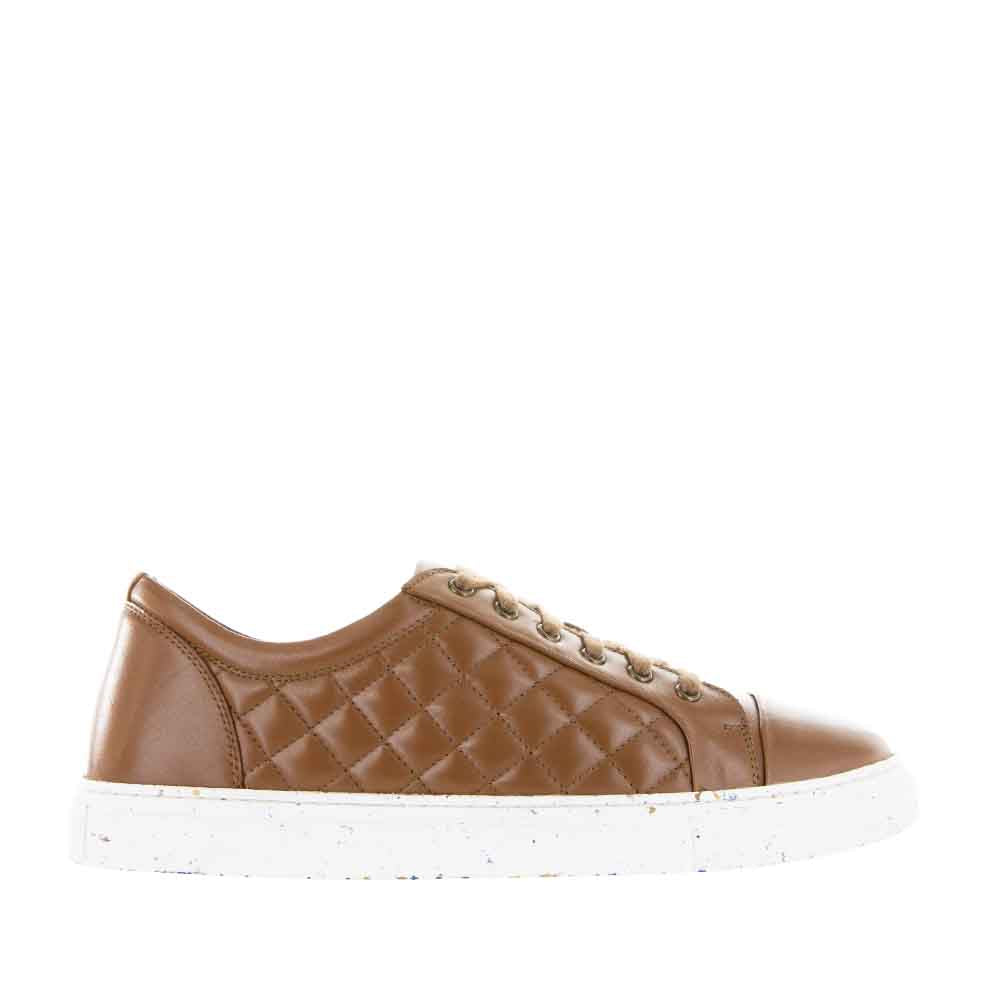 Le Sansa Manda Tan sneakers featuring beige and brown leather with white soles, casual style, and comfortable fit.