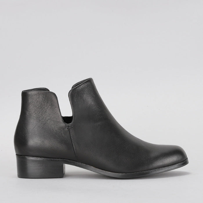 Black LE SANSA MARA boots by Le Sansa, side view showing sleek design and ankle-high silhouette.