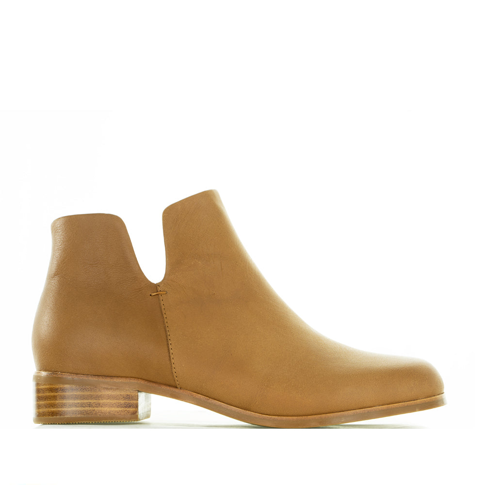 LE SANSA MARA TAN Women Boots - Zeke Collection NZ