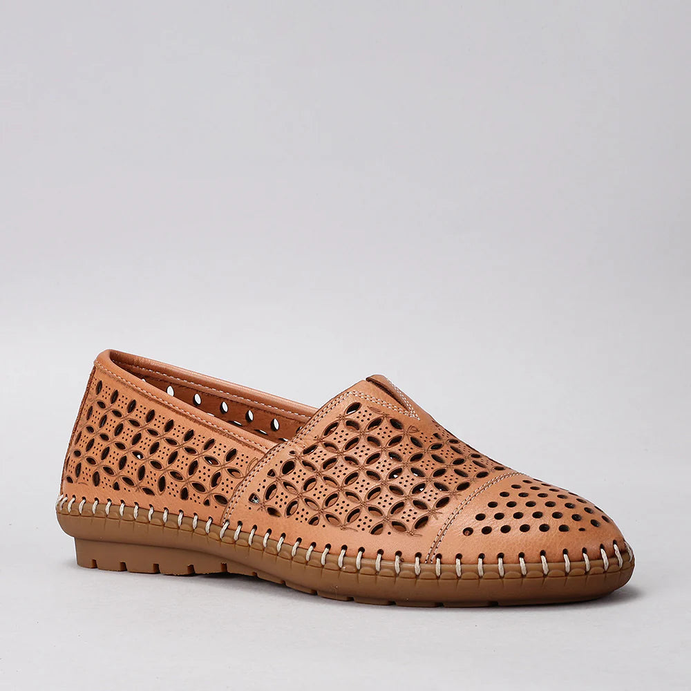 LE SANSA MELLOW TAN Women Slip-ons - Zeke Collection NZ