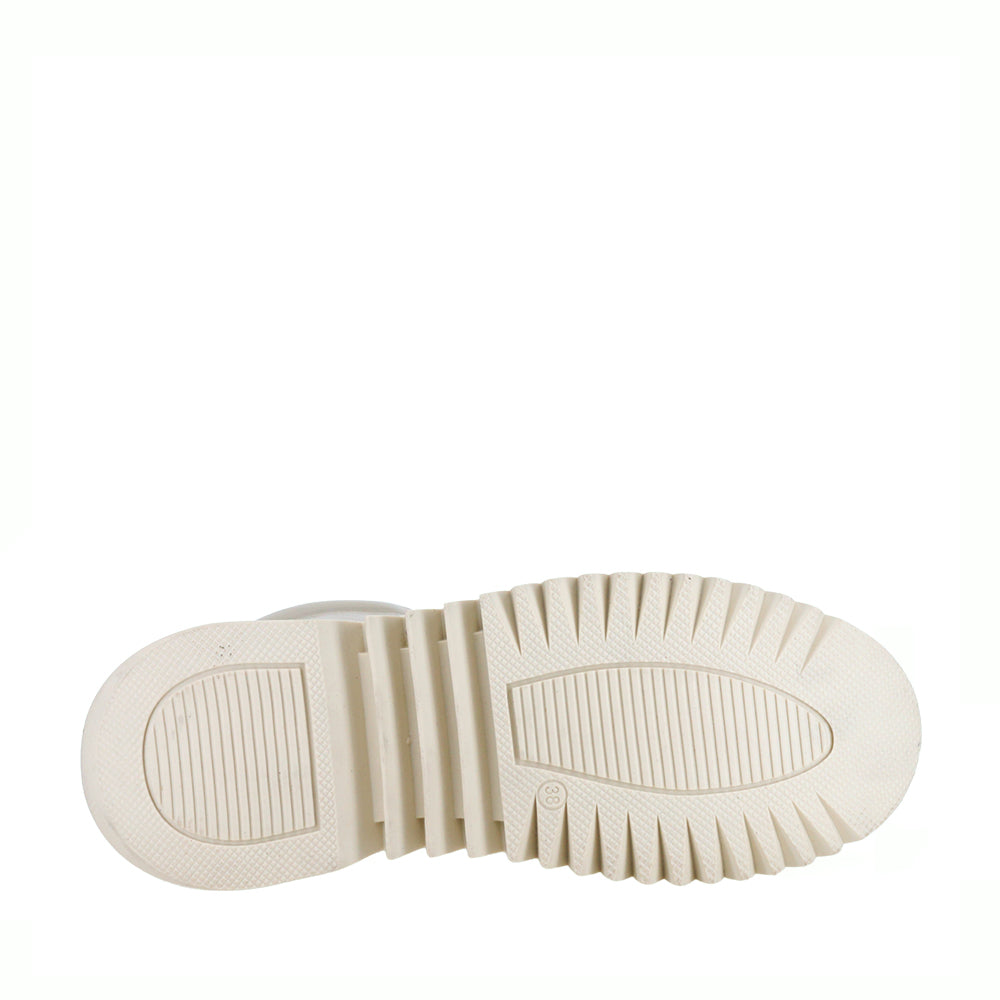 LE SANSA Naomi beige boots with round toe and low heel, stylish ankle-length footwear in soft beige leather.