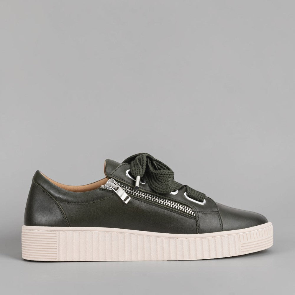 EOS JOVI DK OLIVE sneakers with olive green and black design, featuring stylish laces and a comfortable sole.