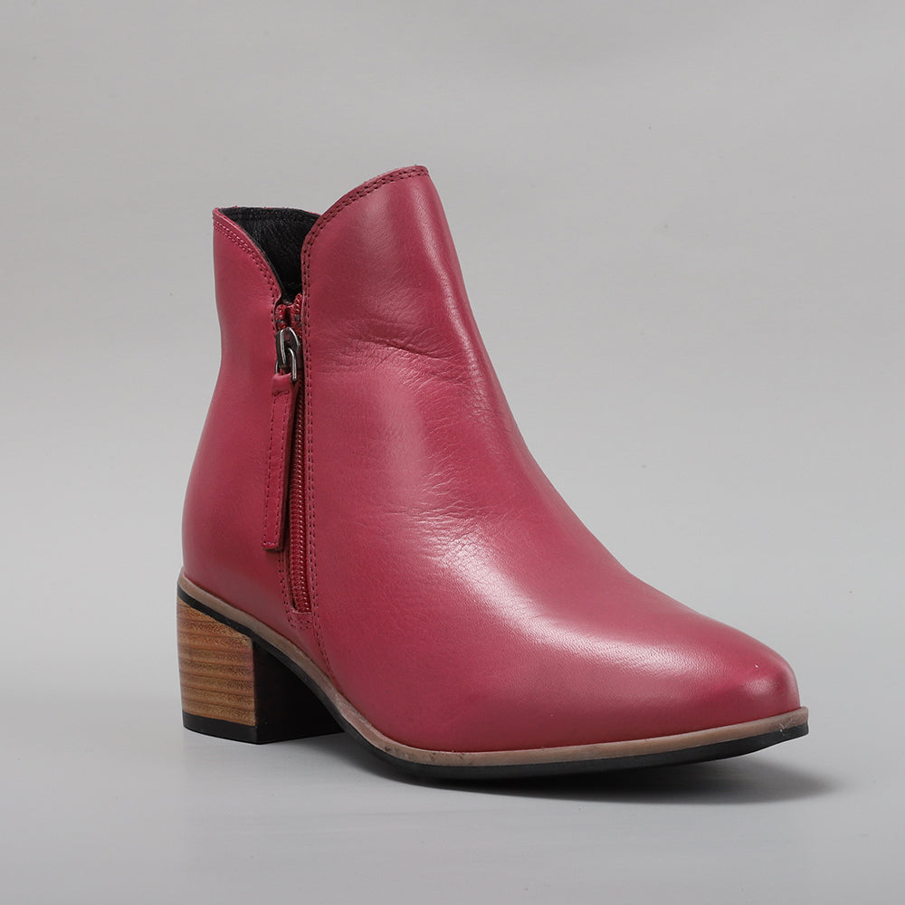 LE SANSA OXLEY HOT PINK Women Boots - Zeke Collection NZ