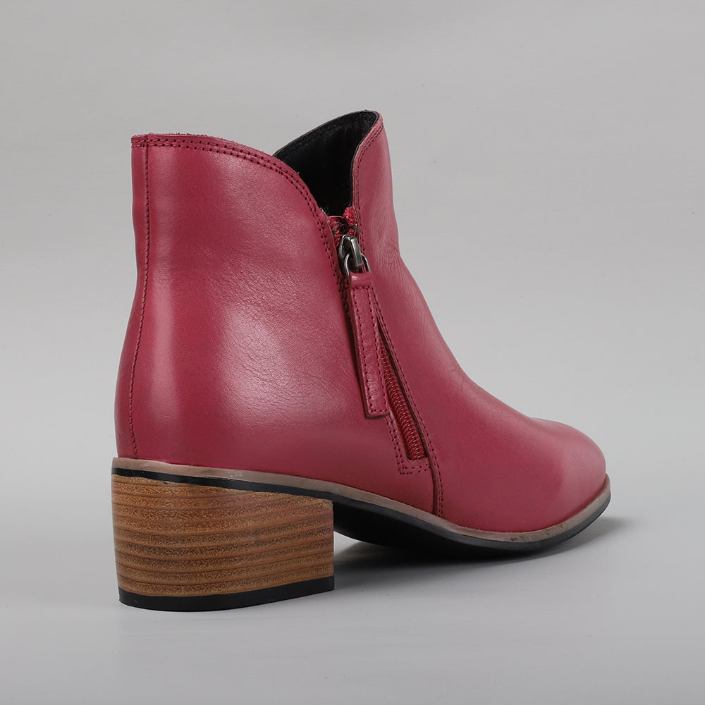 LE SANSA OXLEY HOT PINK Women Boots - Zeke Collection NZ