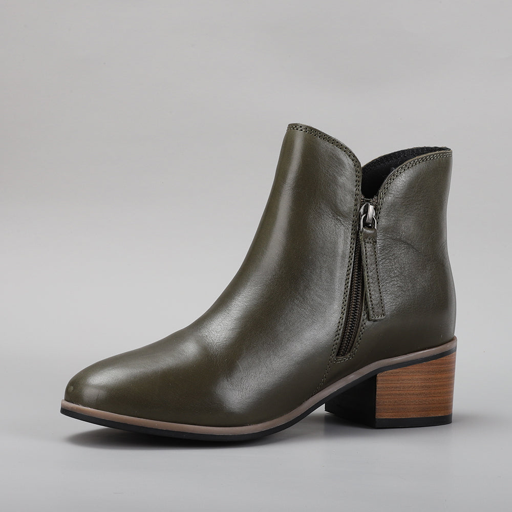 Le Sansa Oxley olive boots featuring a sleek design, ankle height, and stylish olive green leather finish.