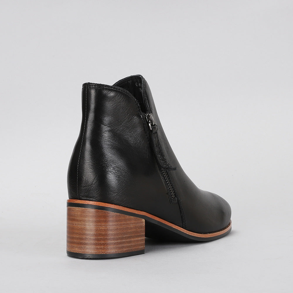 NAKED ARCHES OXLEY BLACK Women Boots - Zeke Collection NZ
