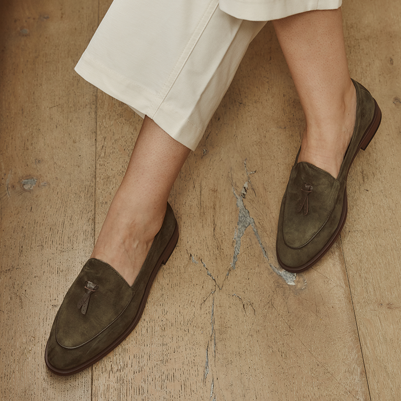 EOS Phea Oliva loafers in olive green, top view showing smooth leather upper and stylish slip-on design.