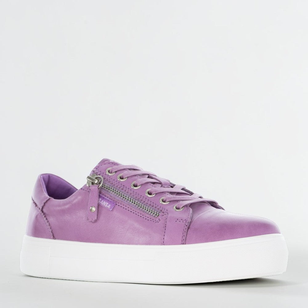 Le Sansa Quest II lavender casual shoes with a soft fabric upper and comfortable design, ideal for everyday wear.