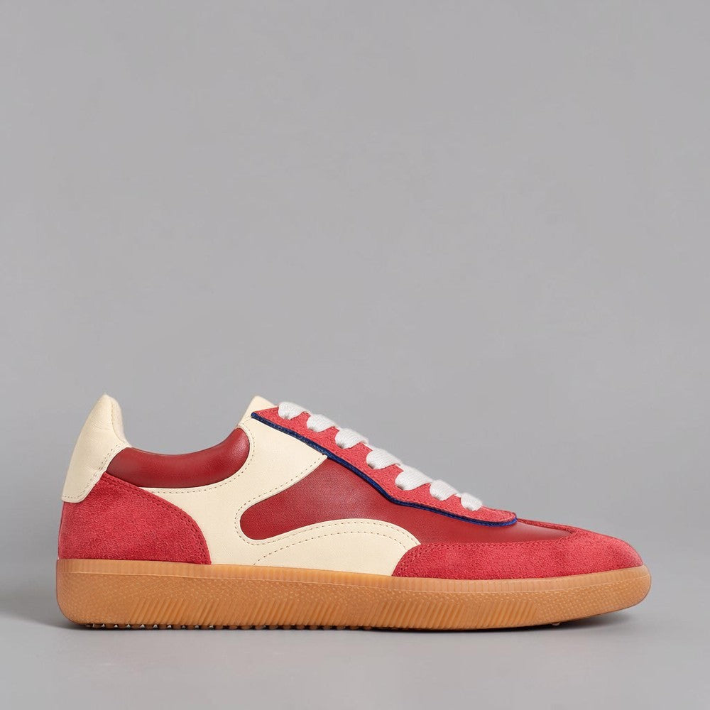 Red EOS Antigona sneakers with stylish design, featuring a sleek red upper and comfortable sole, perfect for casual wear.