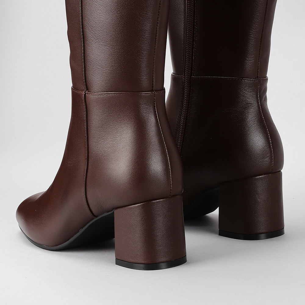 Le Sansa Robel chocolate high boots with block heels, stylish knee-high design in rich chocolate brown leather.