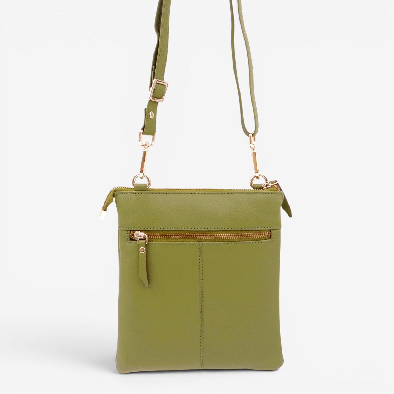 Second Nature Second Nature ST31 Fern handbag with textured green leather and sleek handle design.