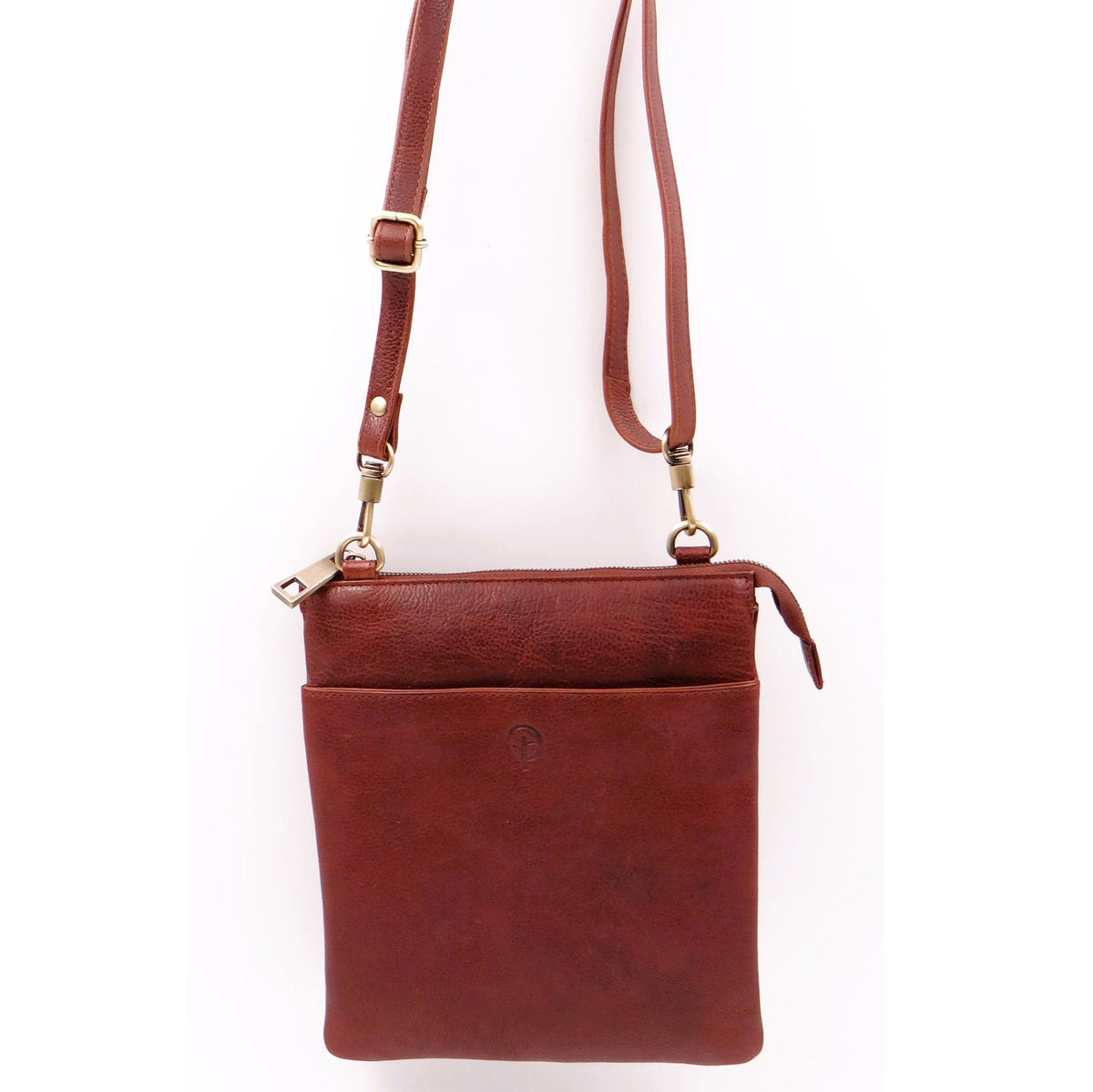 Second Nature Second Nature ST31 Toffee handbag with sleek design and textured leather finish, displayed on a plain background.