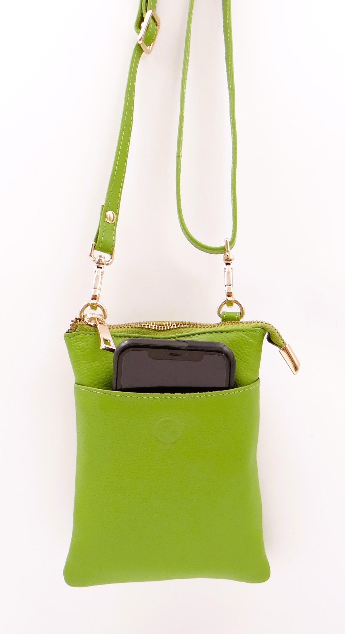 Second Nature Second Nature ST57 lime handbag with textured leather and adjustable strap, showcasing vibrant color and stylish design.