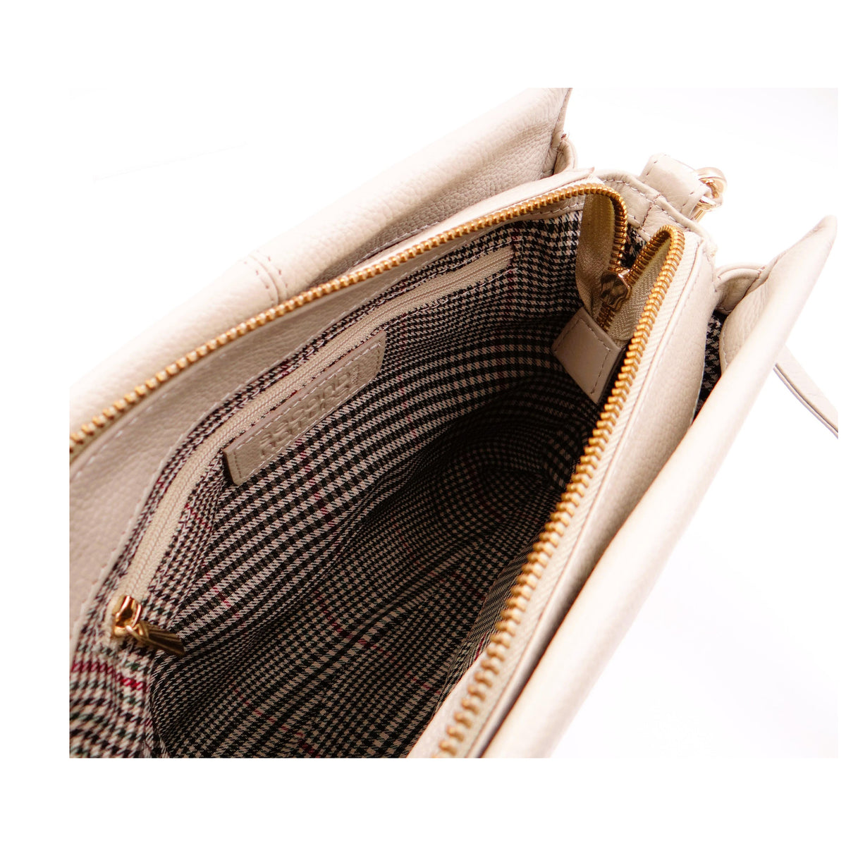Second Nature Second Nature ST82 Wild Oat handbag with textured leather, featuring a sleek design and subtle branding.
