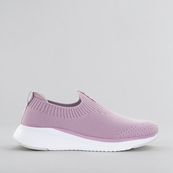 CABELLO Stride Misty sneakers with white and pastel accents, casual footwear for comfortable everyday wear.