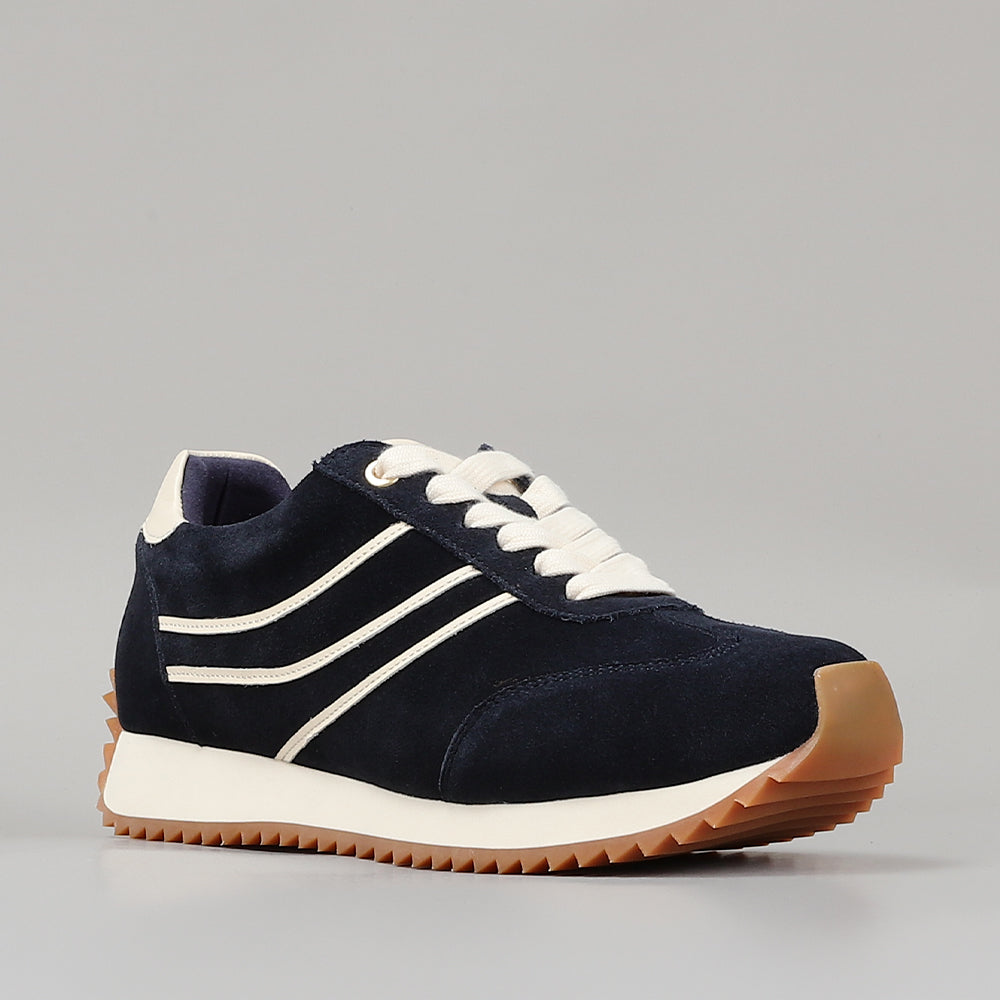 Naked Arches Wednesday black sneakers with sleek design, lace-up closure, and cushioned soles for comfortable everyday wear.