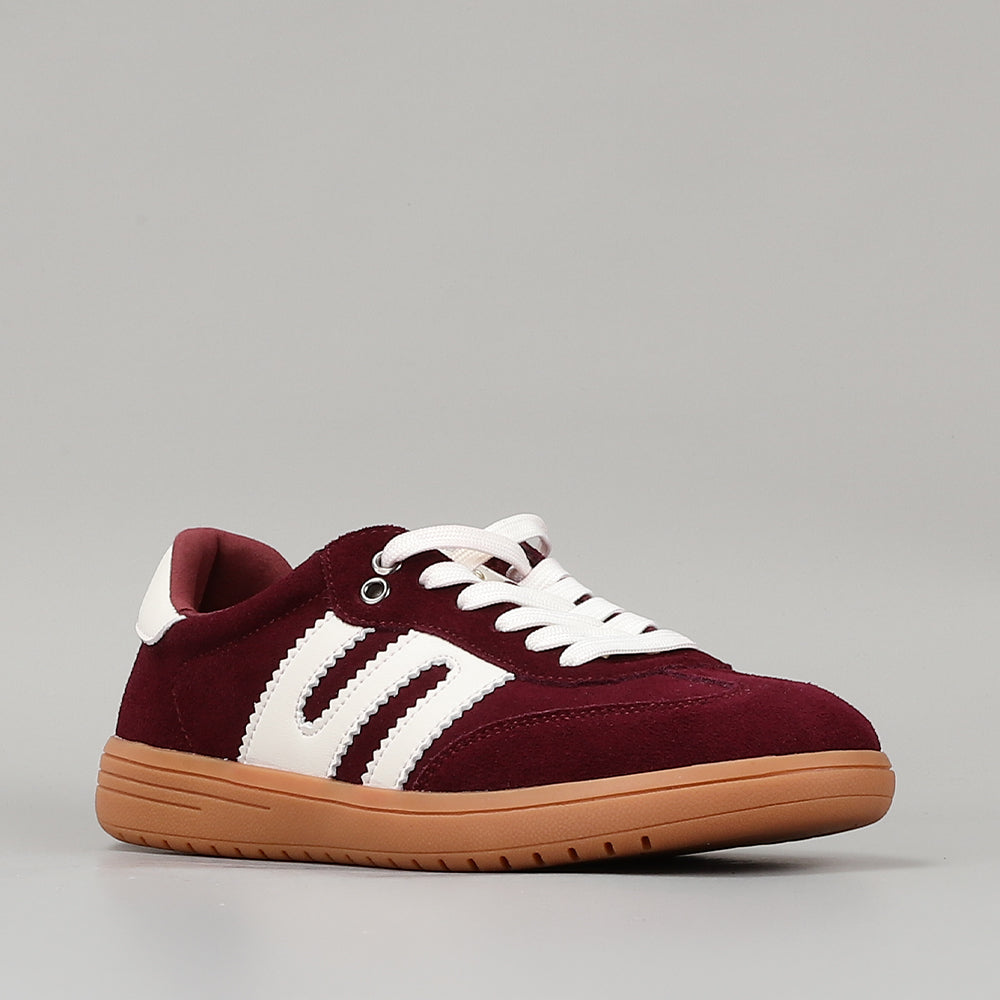 Le Sansa Juno Burgundy Ivory sneakers featuring a stylish design with burgundy and ivory accents and comfortable sneaker style.