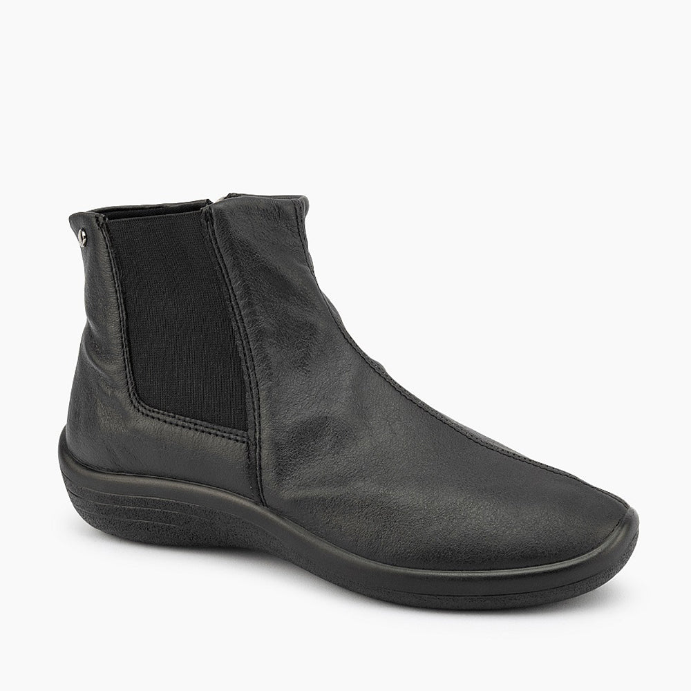 Black Arcopedico Trakai boots with a sleek design, featuring comfortable slip-on style and durable material.