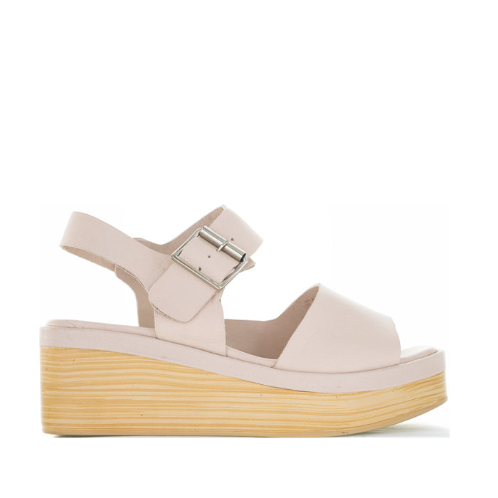 Le Sansa True Cameo sandals featuring stylish straps and a comfortable sole, perfect for casual summer wear.