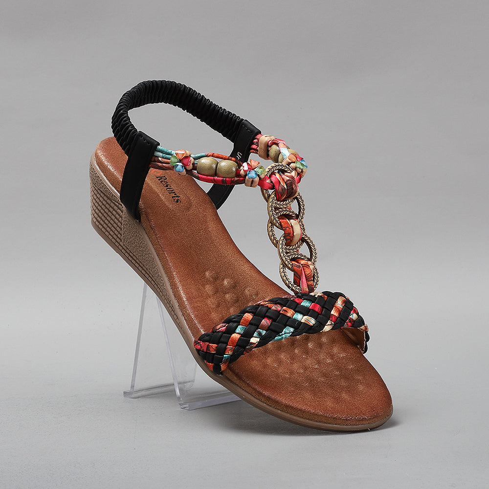 Black VS Treads Ursa sandals featuring a comfortable strap design and casual style, perfect for everyday wear.