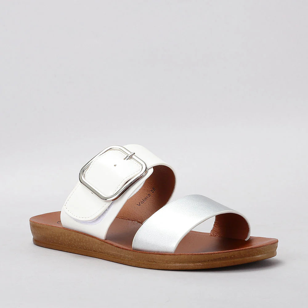 VS TREADS VELMA WHITE SILVER Women Flats - Zeke Collection NZ
