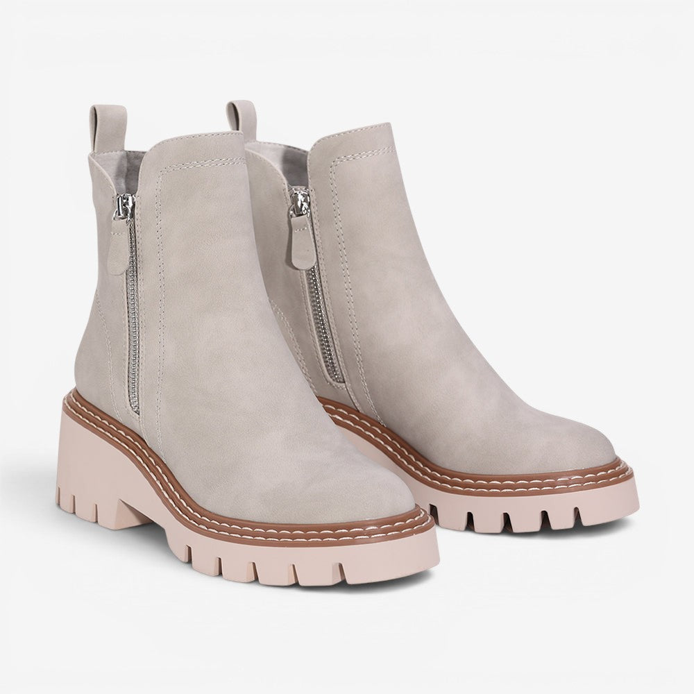 Los Cabos Vianne stone boots featuring a stylish ankle-high design with Vianne stone accents and a comfortable sole.