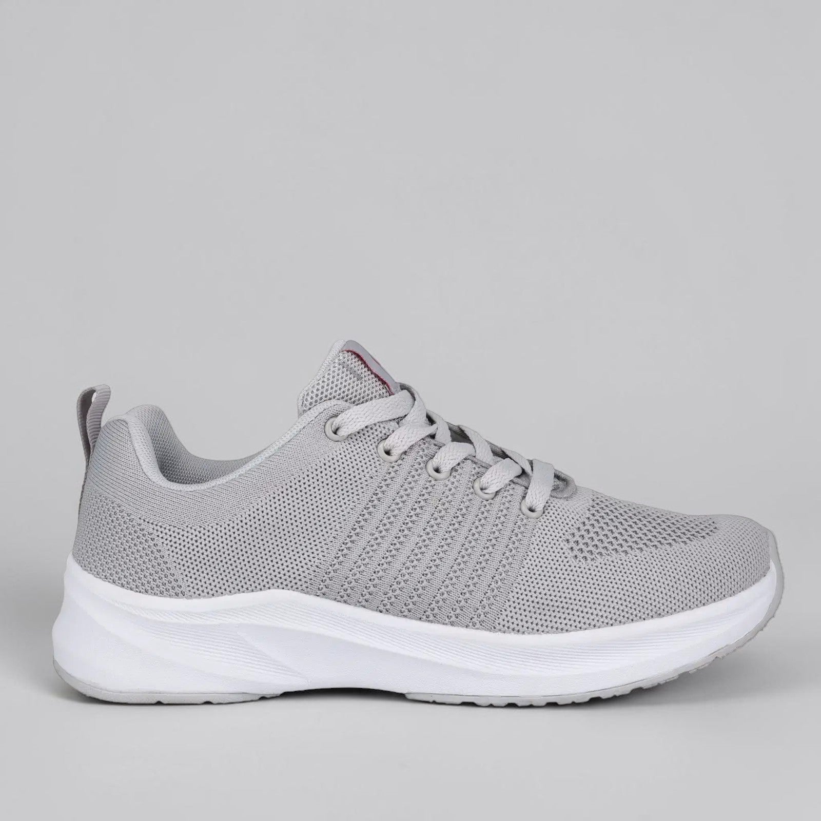 Grey CABELLO Walker sneakers with stylish design, featuring comfortable laces and a modern casual look.