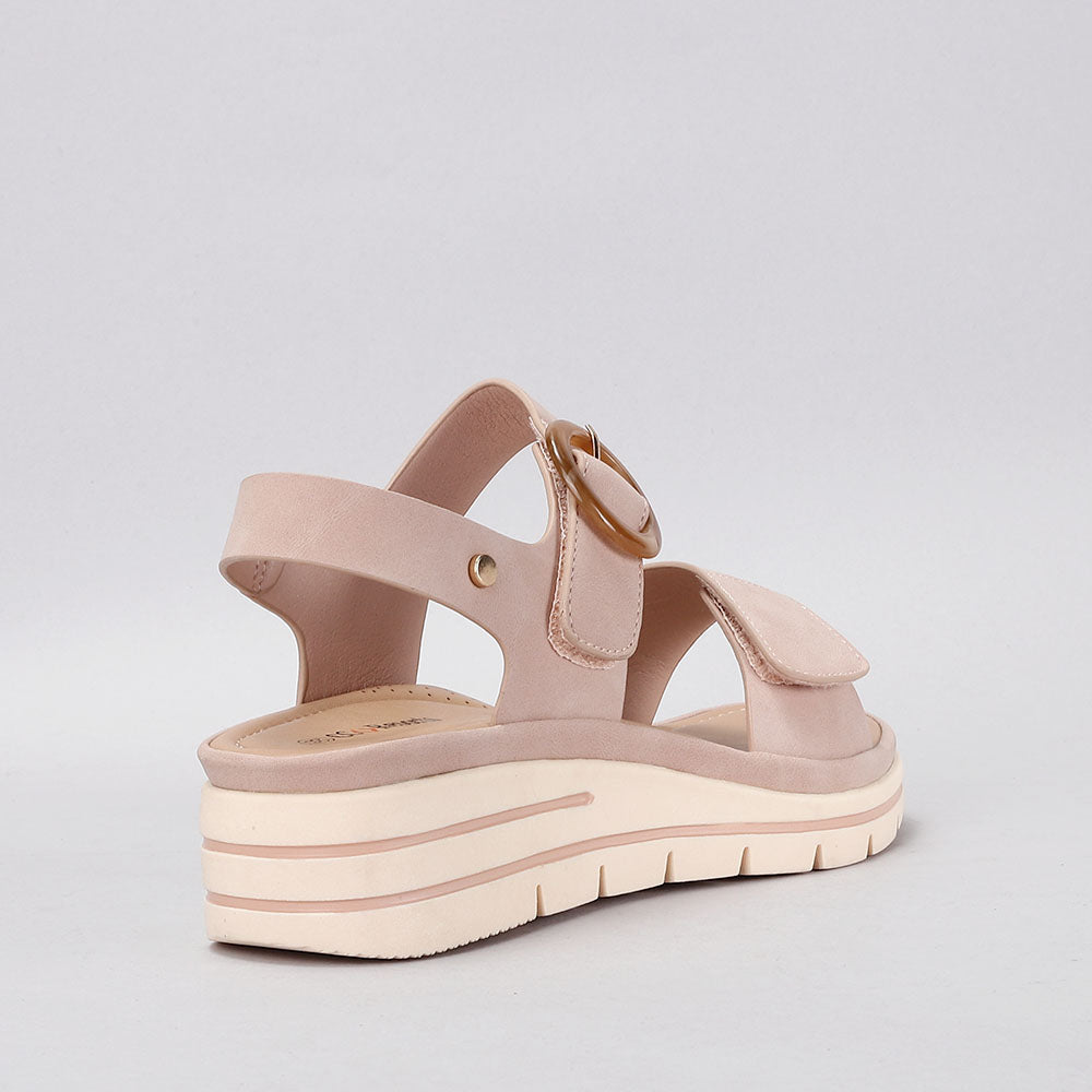 CC Resorts Yarra Blush sandals with blush pink straps and flat sole, stylish and comfortable for casual wear.