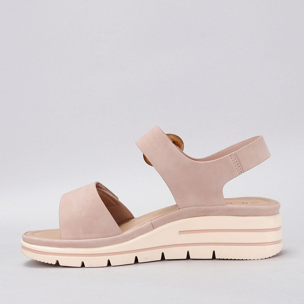 CC Resorts Yarra Blush sandals featuring blush pink straps and comfortable flat soles, perfect for casual summer wear.