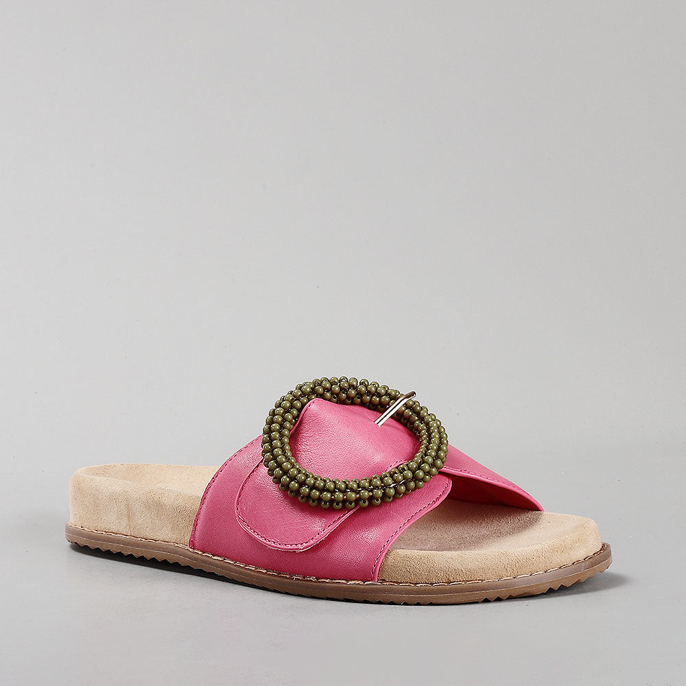 NAKED ARCHES ZOYA HAIR slip-on shoes in a sleek design, featuring stylish details and comfortable fit.