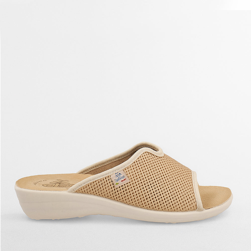 Fly Flot FLOT T4429 beige flats showing soft beige leather upper and comfortable slip-on design.