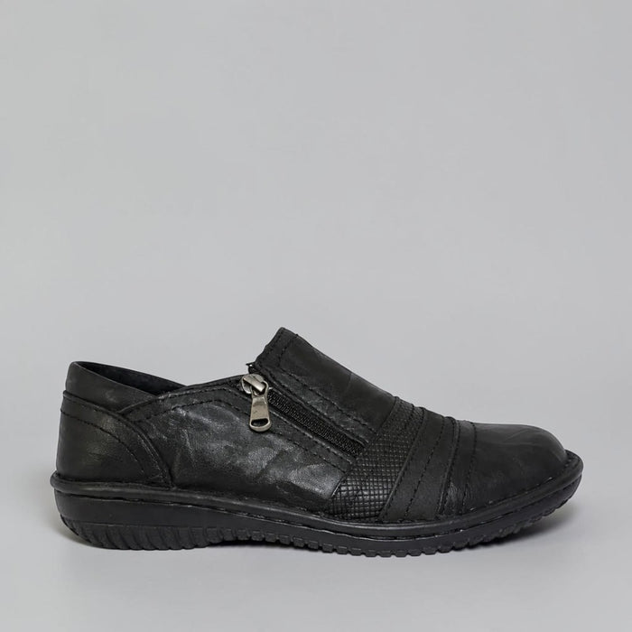 Black Crinkle CABELLO 5849-27 boots with textured finish, stylish ankle-length design, and lace-up closure.