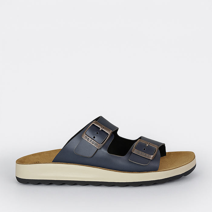 Blue Fly Flot flats in size 77G64 2C, featuring a comfortable slip-on design and stylish appearance.