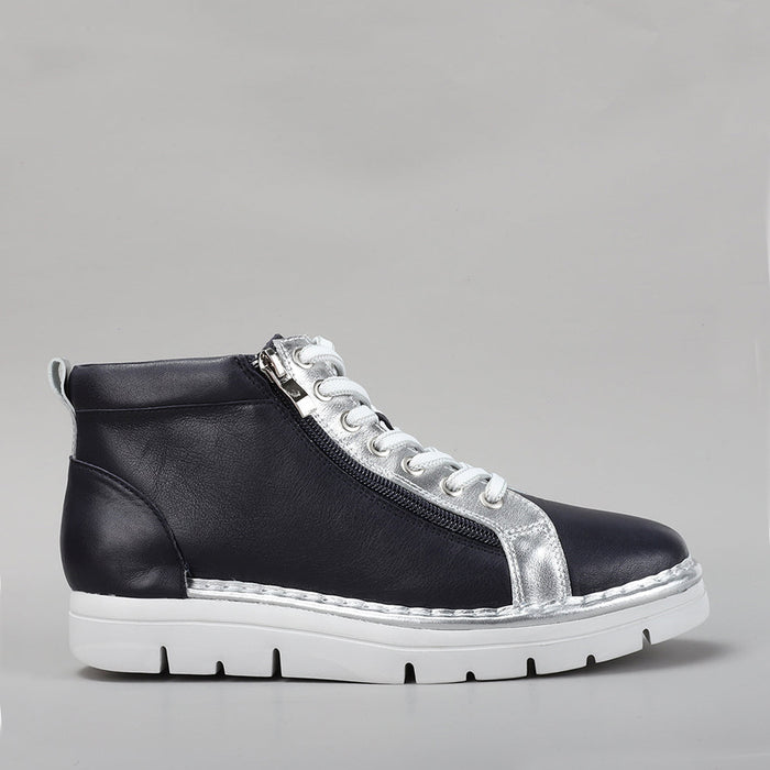 Le Sansa Bobby navy silver boots with stylish design and silver accents, shown on a neutral background.