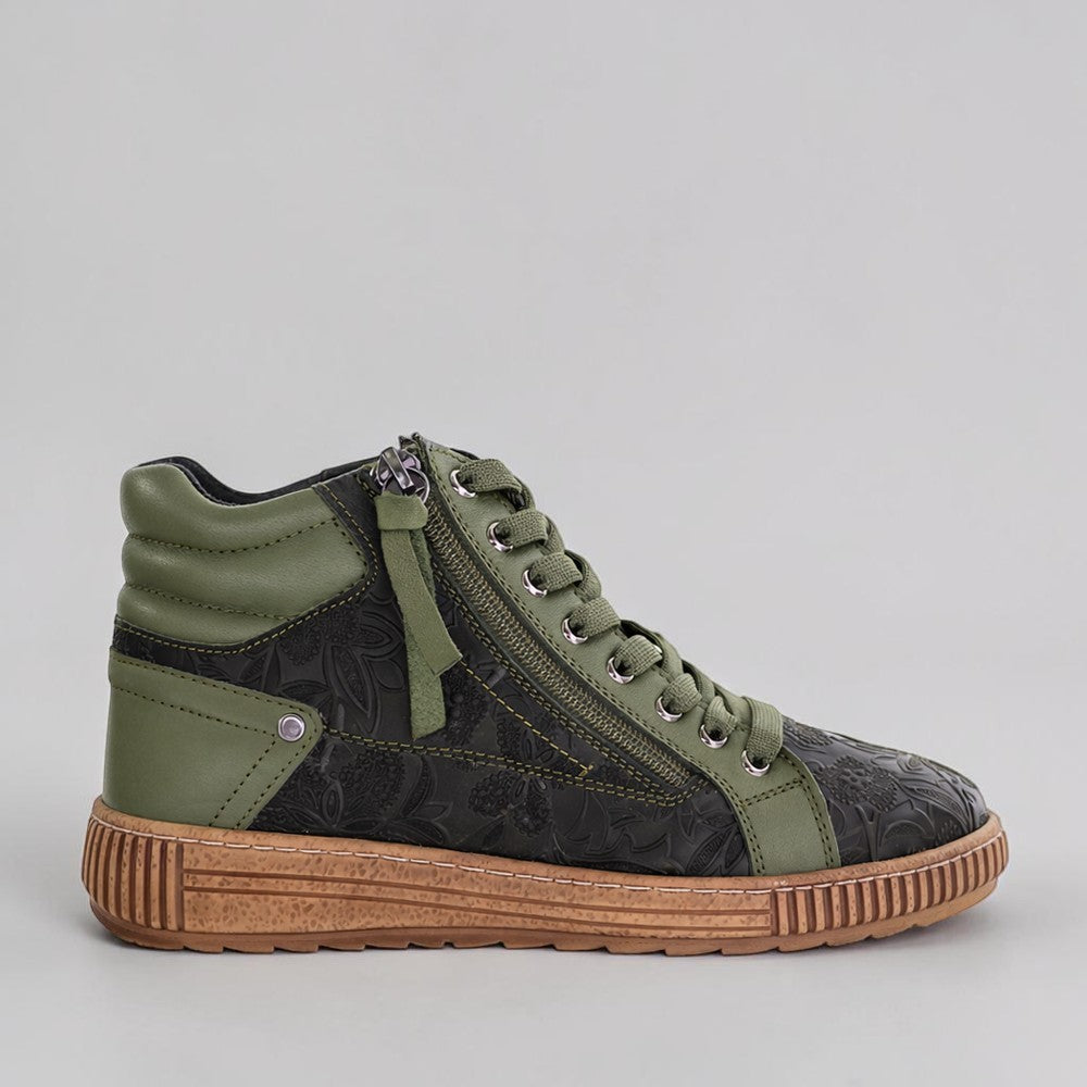CABELLO Boho Dark Olive boots featuring a relaxed, bohemian style with ankle-high design and textured olive-green leather.
