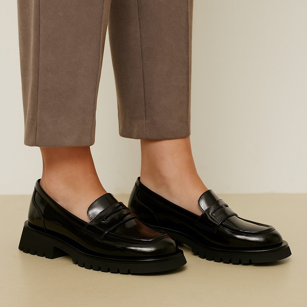 LE SANSA BOW BLACK PATENT Women Loafers - Zeke Collection NZ